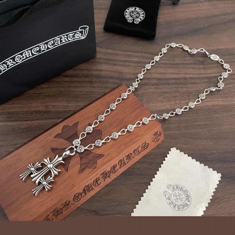 Ch**me He**ts necklaces